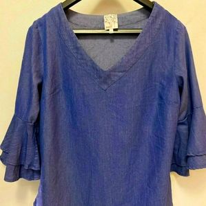 Quarter sleeve denim shirt